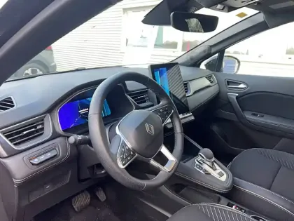 Photo 8 Renault Symbioz  E-Tech full hybrid 145