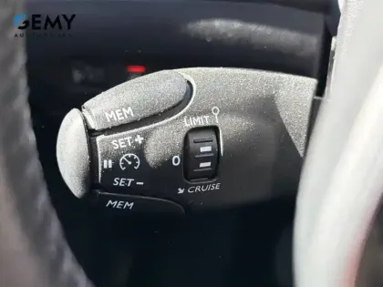 Photo 31 Peugeot 208 Gén. II Ph1 NG Allure Pack 5