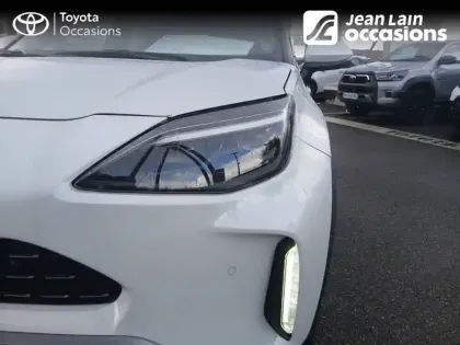 Photo 19 Toyota Yaris  Cross Hybride 116h AWD-i