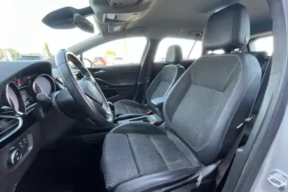 Photo 36 Opel Astra  Sports Tourer 1.6 CDTI 110 ch Business