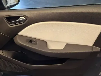 Photo 13 Renault Clio  TCe 90