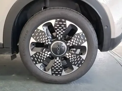 Photo 5 Fiat 600 e 156 ch 54 kWh