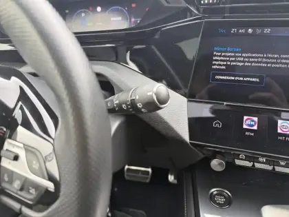 Photo 17 Peugeot 308  PHEV 180 e-EAT8 GT