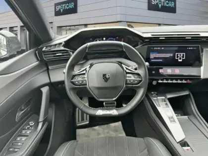 Photo 11 Peugeot 308  PHEV 180 e-EAT8 GT