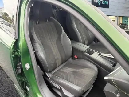 Photo 8 Peugeot 308  PHEV 180 e-EAT8 GT