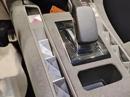 Photo 19 DS DS 7 Gén. I Ph1 NG Performance Line + 5