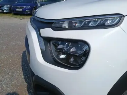 Photo 13 Citroën C3  PureTech 83 S&S BVM5 Shine Business