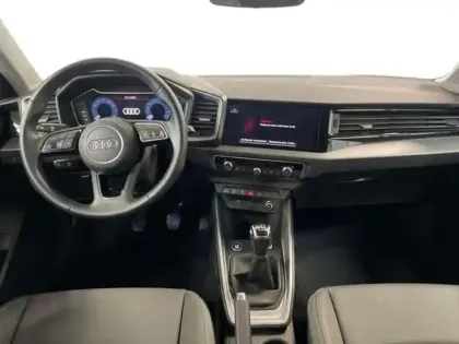 Photo 7 Audi A1 30 TFSI 110 ch BVM6 Design Luxe