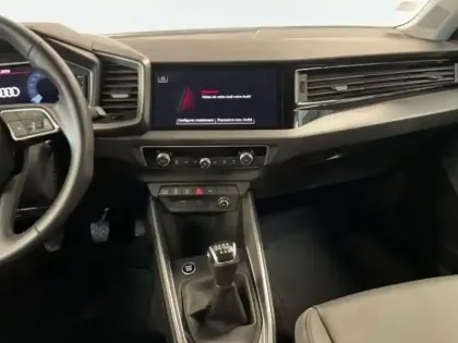 Photo 9 Audi A1 30 TFSI 110 ch BVM6 Design Luxe