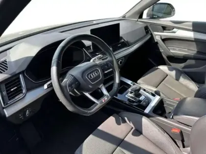 Photo 8 Audi Q5 55 TFSIe 367 S tronic 7 Quattro S line