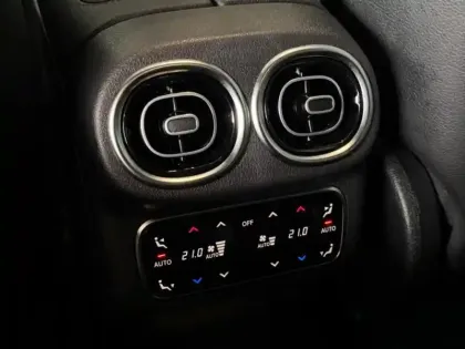 Photo 35 Mercedes Classe GLC Gén. II (X254) Ph1 AMG Line 5