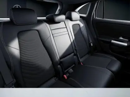 Photo 8 Mercedes GLA  250 e Hybrid EQ Progressiv