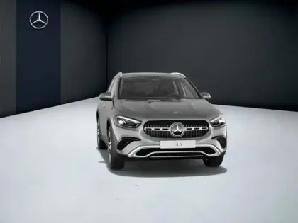 Photo 11 Mercedes GLA  250 e Hybrid EQ Progressiv