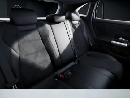 Photo 8 Mercedes GLA 250 e Hybrid EQ AMG Line