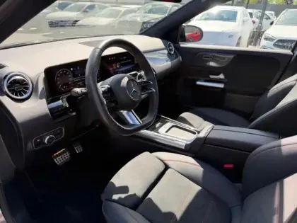 Photo 32 Mercedes GLA 250 e Hybrid EQ AMG Line