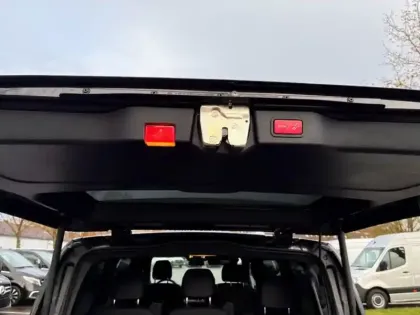 Photo 17 Mercedes CLA V 300 d AVANTGARDE Long