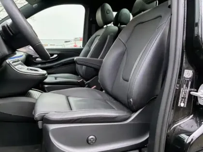 Photo 14 Mercedes CLA V 300 d AVANTGARDE Long