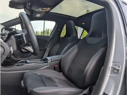 Photo 16 Mercedes Classe A 250 e Hybrid EQ 