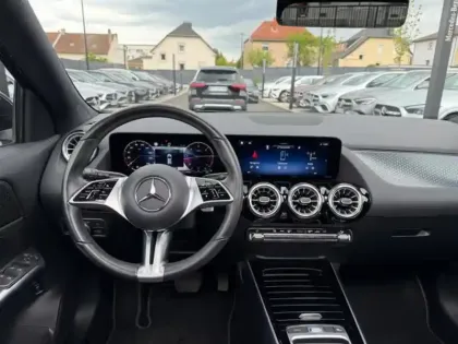 Photo 30 Mercedes GLA  200 d Progressive Line