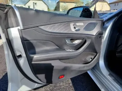 Photo 34 Mercedes CLS 400 d 4MATIC Coupé AMG Line+