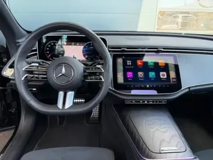 Photo 31 Mercedes Classe E  220 d AMG Line Berlin