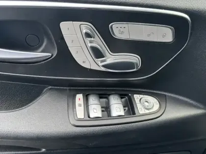 Photo 14 Mercedes Vito 119 CDI 4x4 Mixto Long Select