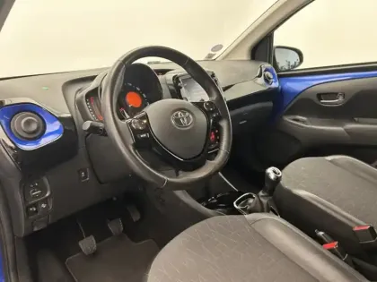 Photo 16 Toyota Aygo Gén. II Ph2 NG x-clusiv 5