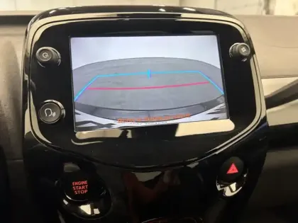 Photo 23 Toyota Aygo Gén. II Ph2 NG x-clusiv 5