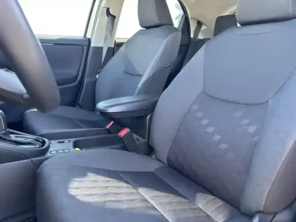 Photo 15 Toyota Yaris Gén. IV Ph1 NG Design 5