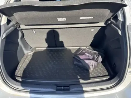 Photo 9 Toyota Yaris Gén. IV Ph1 NG Design 5