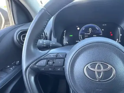 Photo 12 Toyota Yaris Gén. IV Ph1 NG Design 5