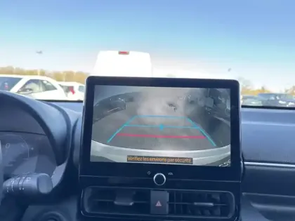 Photo 13 Toyota Yaris Gén. IV Ph1 NG Design 5