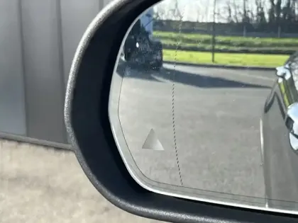 Photo 18 Mercedes Classe GLC 300de 4MATIC SUV AMG Line