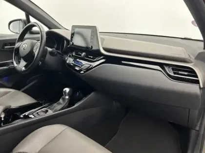 Photo 21 Toyota C-HR 1.8 Hybride 122 Distinctive