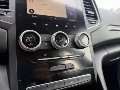 Photo 17 Renault Megane 1.5 Blue dCi 115ch Business EDC