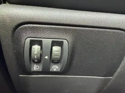 Photo 10 Renault Megane 1.5 Blue dCi 115ch Business EDC