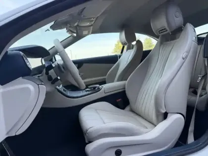 Photo 15 Mercedes Classe E Gén. V (W213) Ph1 Sportline 4