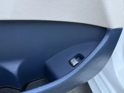 Photo 19 Mercedes Classe E Gén. V (W213) Ph1 Sportline 4