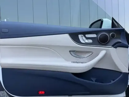 Photo 16 Mercedes Classe E Gén. V (W213) Ph1 Sportline 4