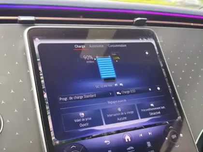 Photo 20 Mercedes Classe E Berline 300 245ch AMG Line Classe / 295 L