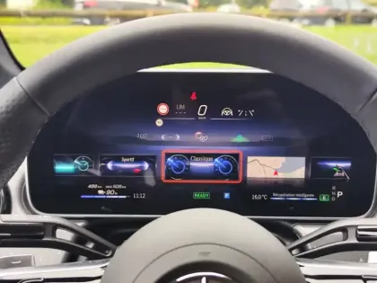 Photo 17 Mercedes Classe E Berline 300 245ch AMG Line Classe / 295 L