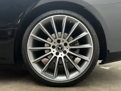 Photo 8 Mercedes CLA 300 AMG Line