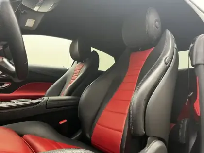 Photo 16 Mercedes CLA 300 AMG Line