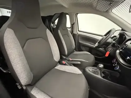 Photo 13 Toyota Aygo Gén. I Ph1 Dynamic 5