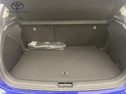 Photo 13 Toyota Yaris Hybride 116h Dynamic