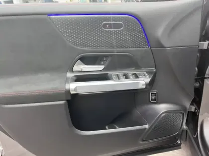 Photo 13 Mercedes Classe B 250+ AMG Line