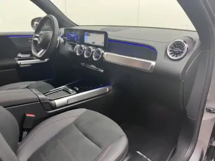 Photo 17 Mercedes Classe B 250+ AMG Line