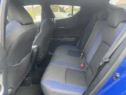 Photo 12 Toyota C-HR 2.0 Hybride 184 Graphic