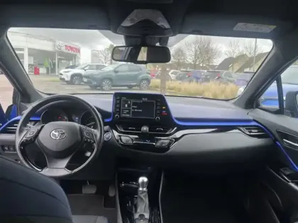 Photo 14 Toyota C-HR 2.0 Hybride 184 Graphic