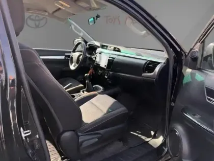 Photo 13 Toyota Hilux XC 2.8 D-4D X-TRA Légende 4WD